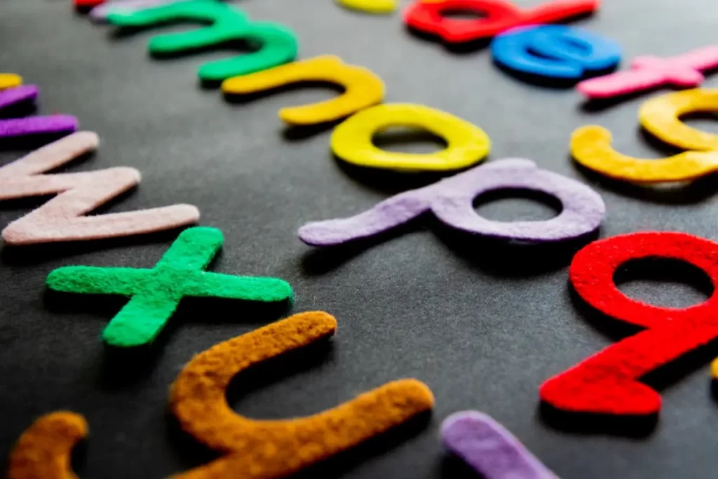 اختيار الخطوط في التصميم - choosing fonts in graphic design
