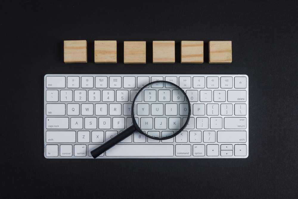 ما هو موقع الكلمات المفتاحية keyword tool؟